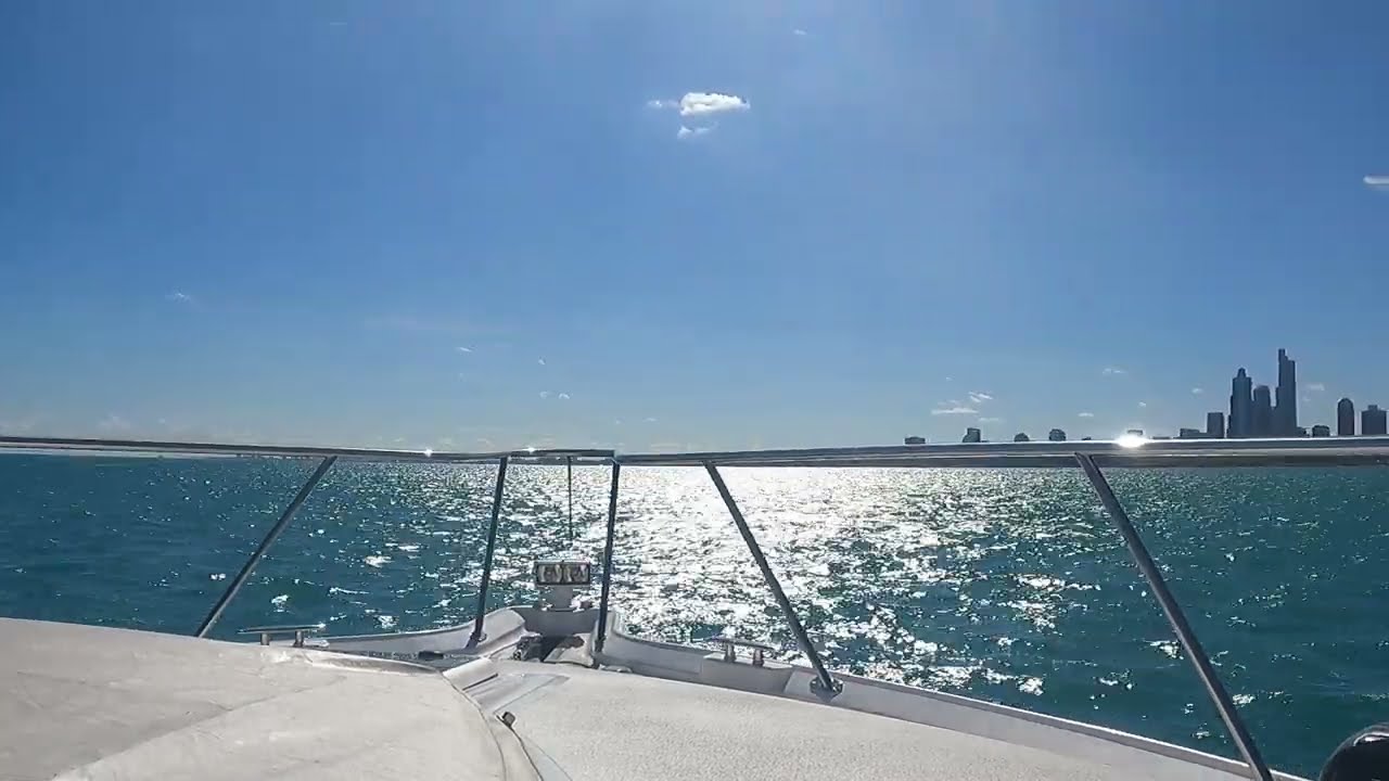 Sunny day on the ocean