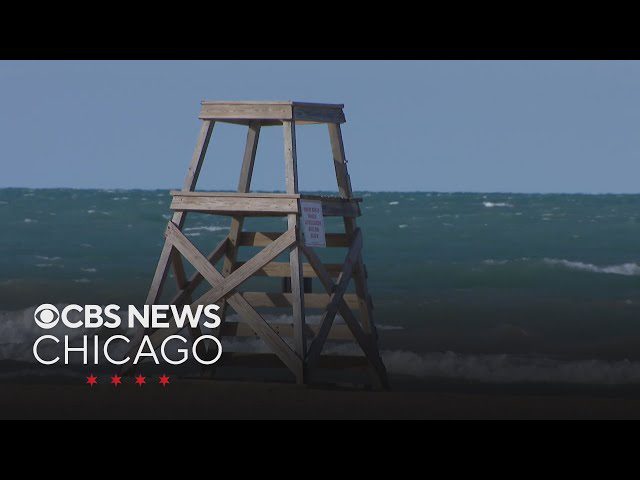 Lifeguard tower by the ocean