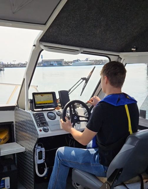 Close Quarter Maneuvers and Docking Practice at Hammond Marina/photo courtesy of Boat Safe Chicago docking practice learn to dock a boat boat training dock a boat boat training practice docking learn to park a boat Close Quarter Maneuvers and Docking Practice at Hammond Marina/photo courtesy of Boat Safe Chicago docking practice learn to dock a boat boat training dock a boat boat training practice docking learn to park a boat