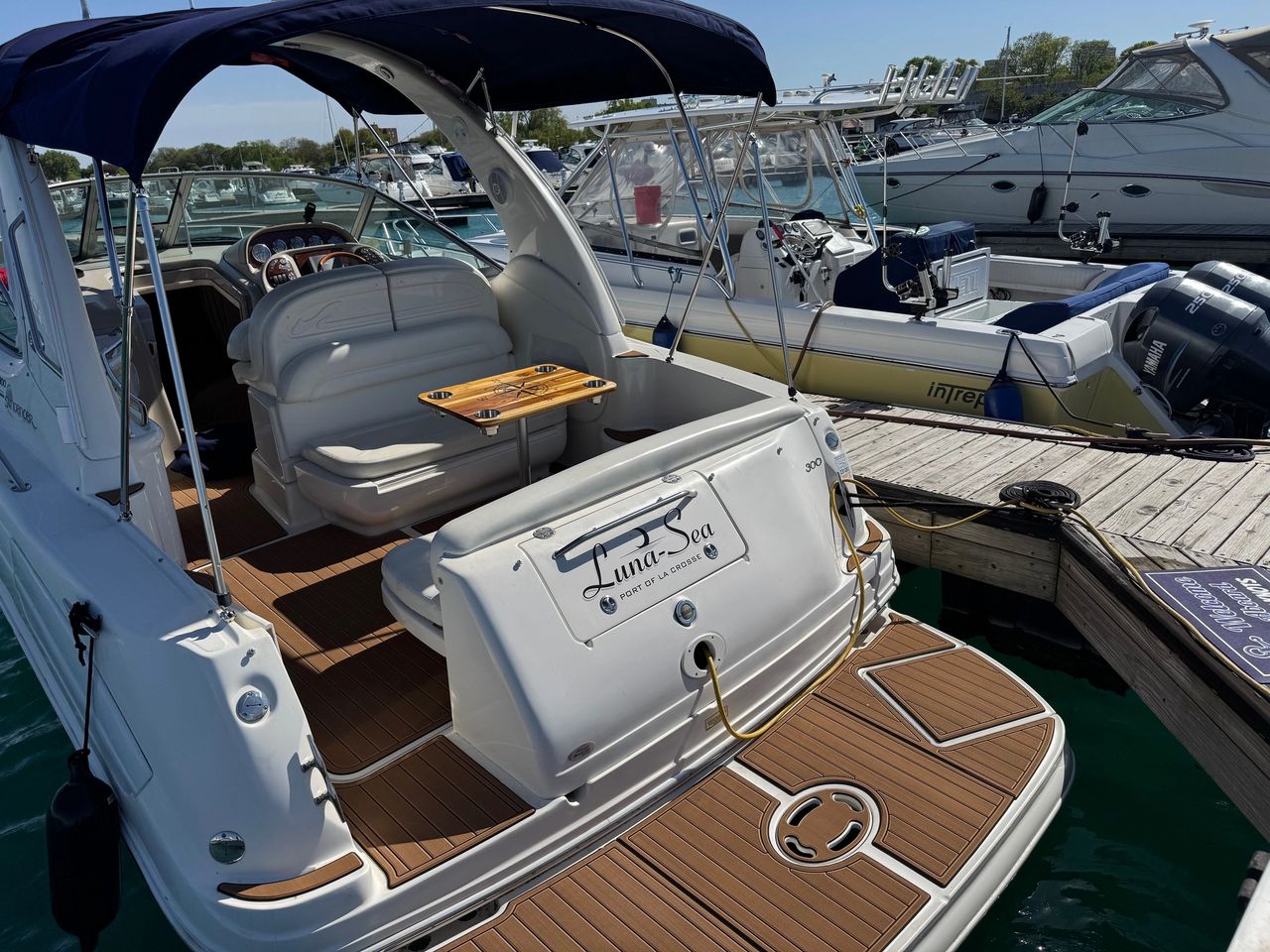 Picture you and your friends on this Sea Ray Sun Dancer! Photo courtesy of Boat Safe Chicago chicago boating boat yacht lake michigan chicago river fall boating summer continues