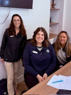 Julie Reynolds (left) & the Safe Harbor Great Lakes Team/photo courtesy of Boat Safe Chicago Muskegon boat safety boater safety boating education boater ed Julie Reynolds (left) & the Safe Harbor Great Lakes Team/photo courtesy of Boat Safe Chicago Muskegon boat safety boater safety boating education boater ed